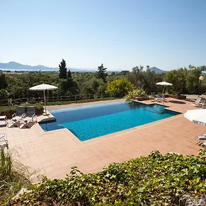 Llenaire Hotel